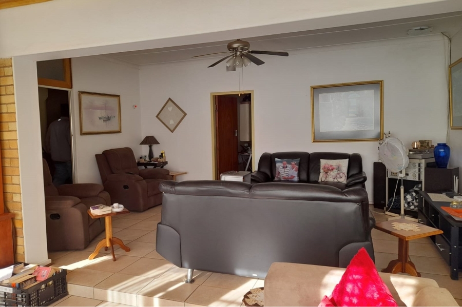 3 Bedroom Property for Sale in Flimieda North West